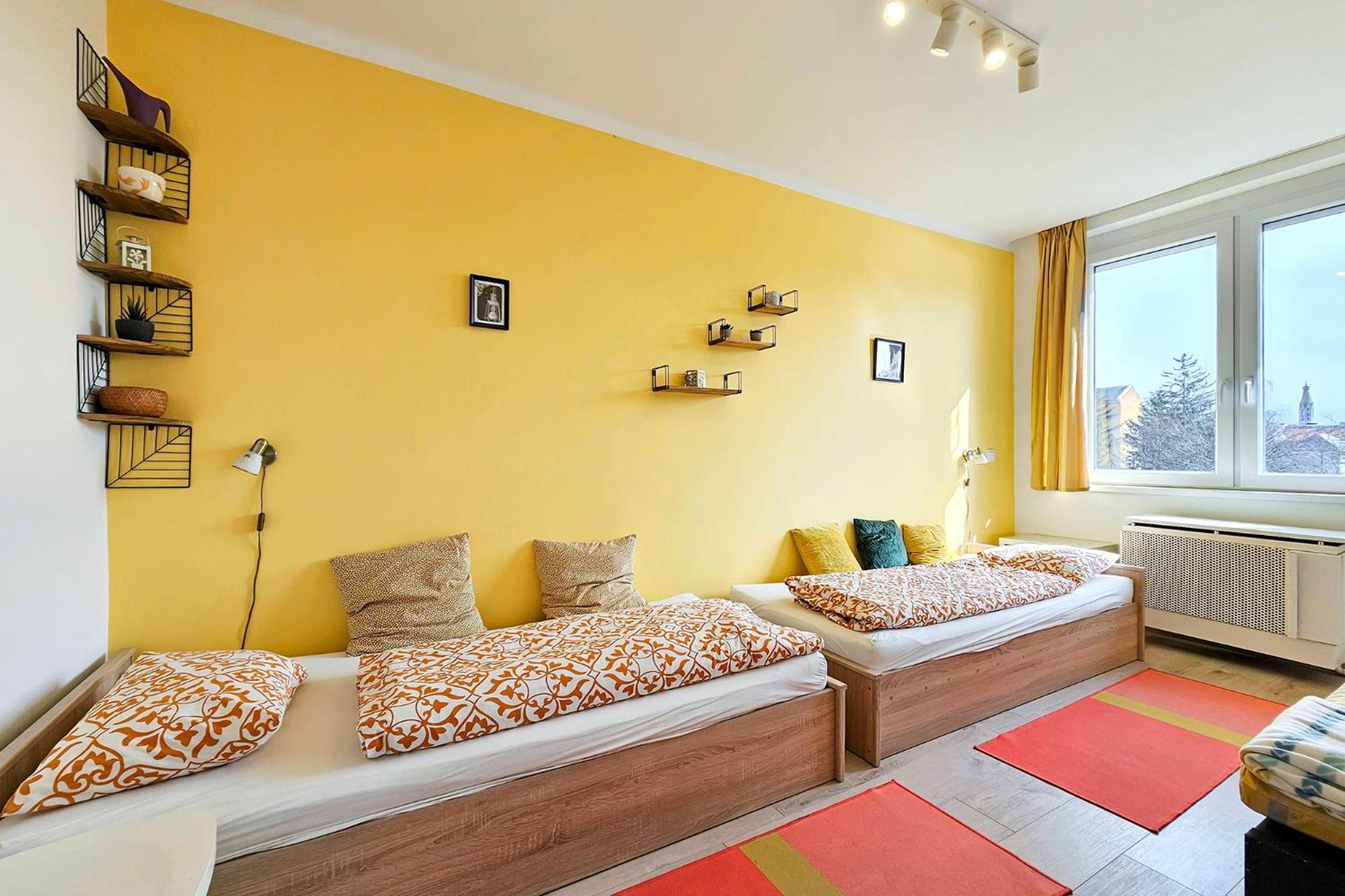 Market Apartman Шопрон Экстерьер фото