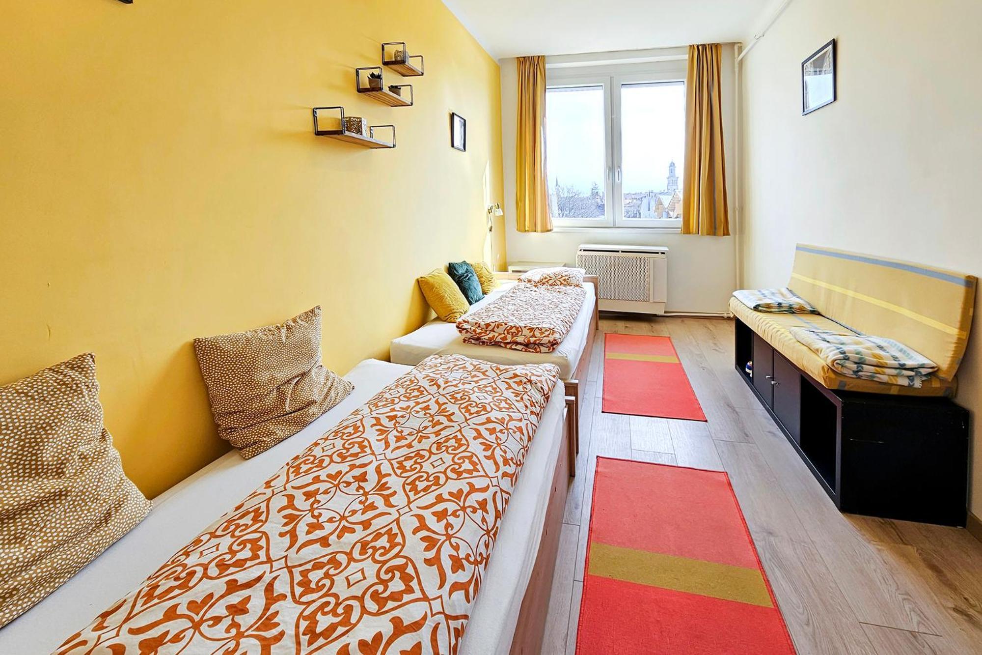 Market Apartman Шопрон Экстерьер фото