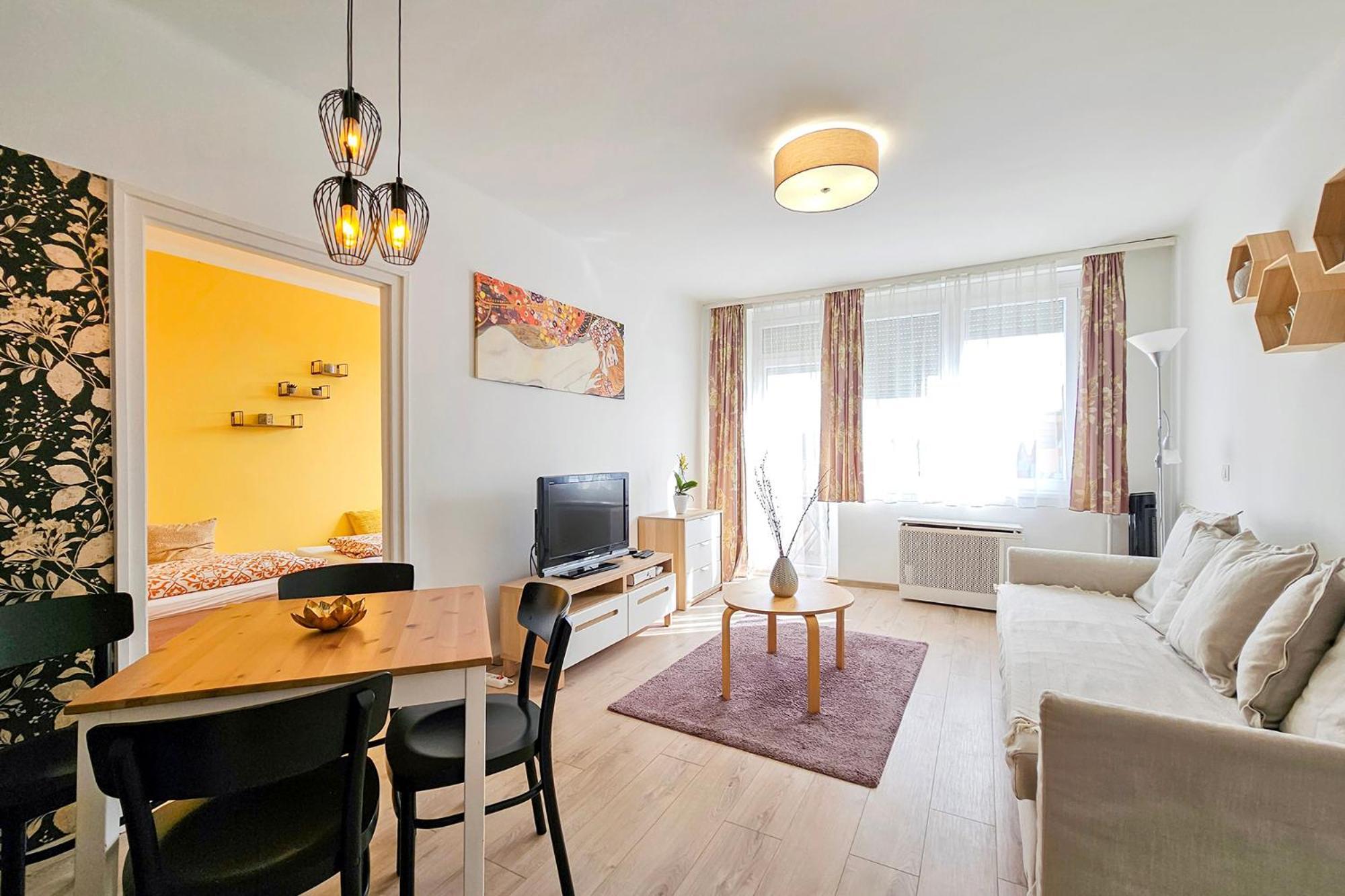 Market Apartman Шопрон Экстерьер фото